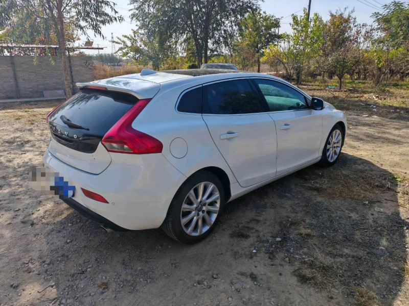 保定14年沃尔沃V408