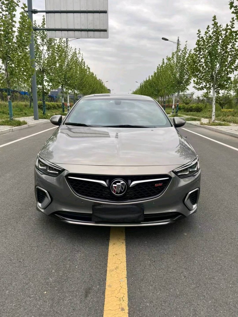 徐州18年别克君威1