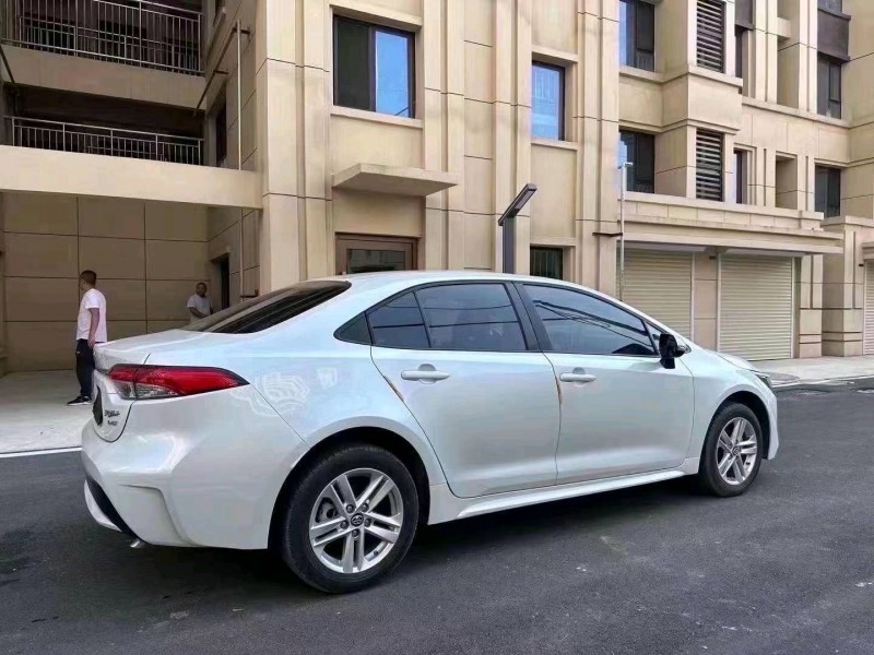 邯郸21年丰田雷凌8