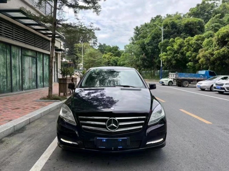 中山11年奔驰R1