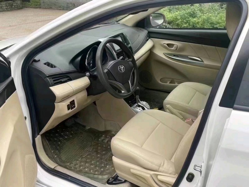 珠海14年丰田YARiS L 致炫6