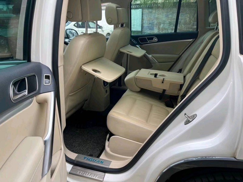 保定12年大众途观8