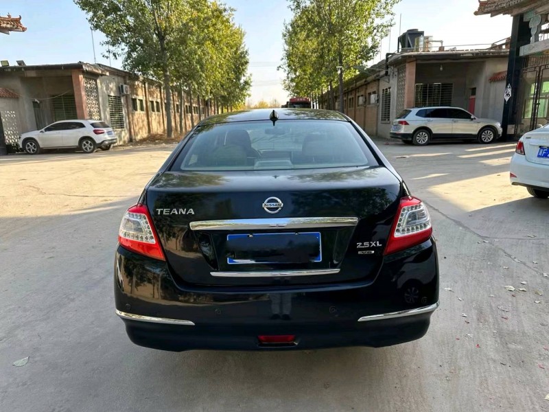 保定12年日产天籁9