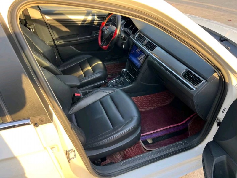 保定17年大众宝来6