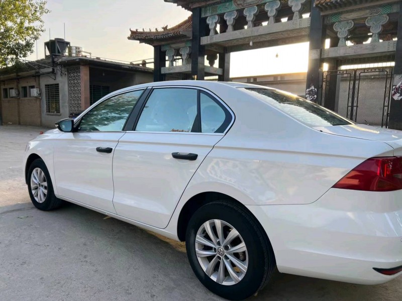 保定17年大众宝来7