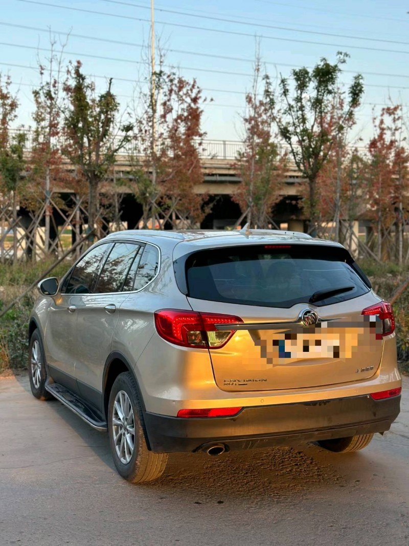 青岛15年别克昂科威8