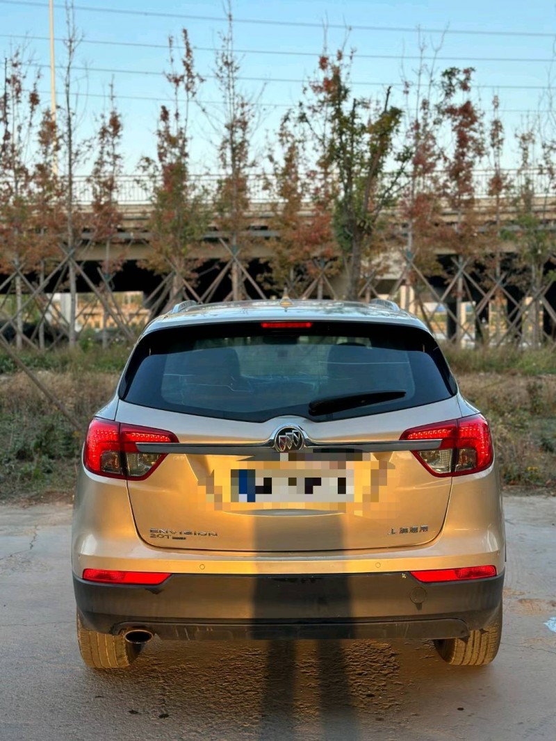 青岛15年别克昂科威9