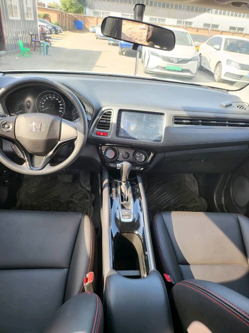 保定18年本田缤智5