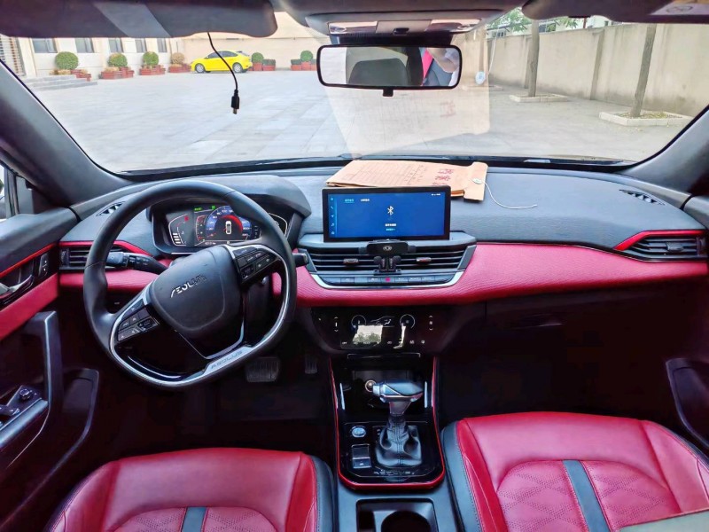 保定22年东风奕炫5