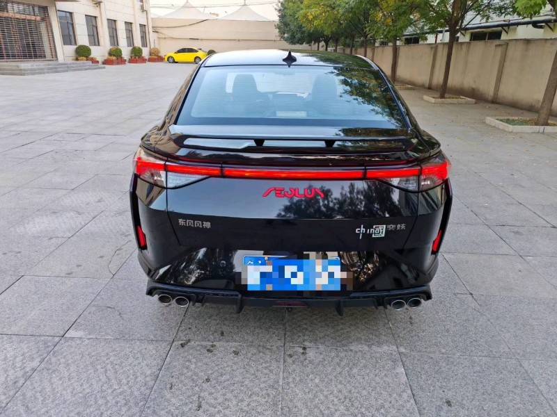 保定22年东风奕炫8
