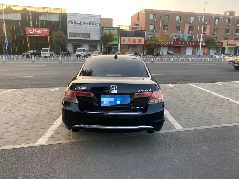 保定10年本田雅阁8