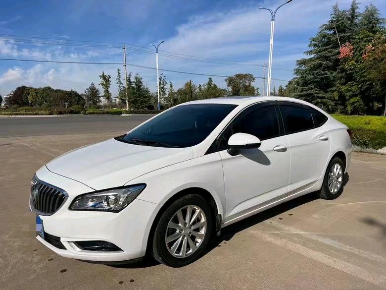 盐城17年别克威朗3