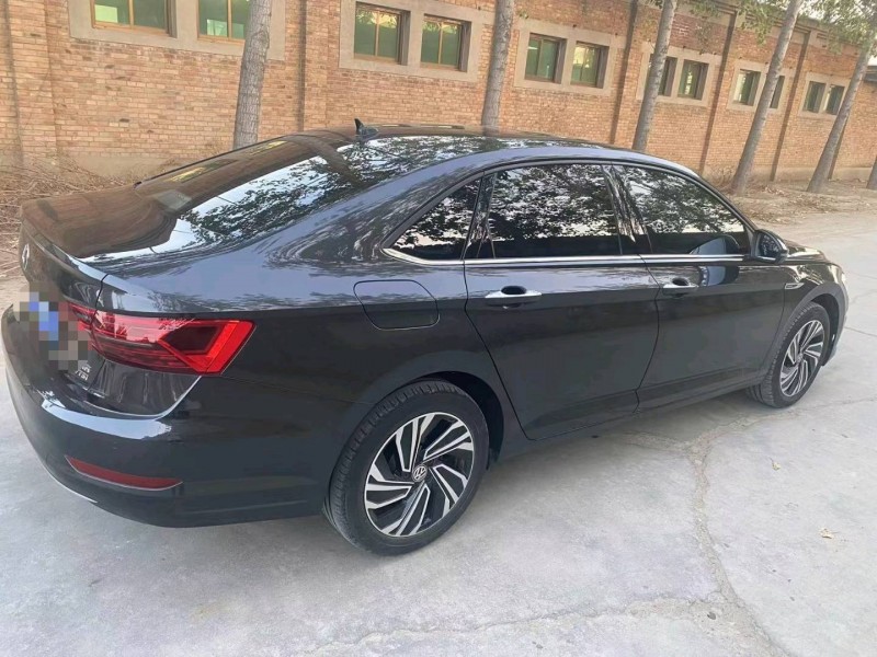 保定21年大众速腾4