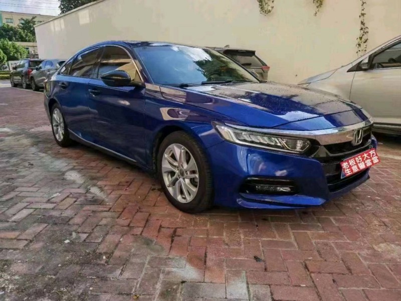汕头18年本田雅阁2