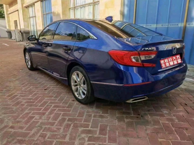 汕头18年本田雅阁6