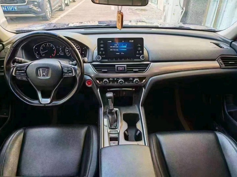 汕头18年本田雅阁7