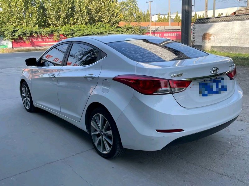 保定15年现代朗动4