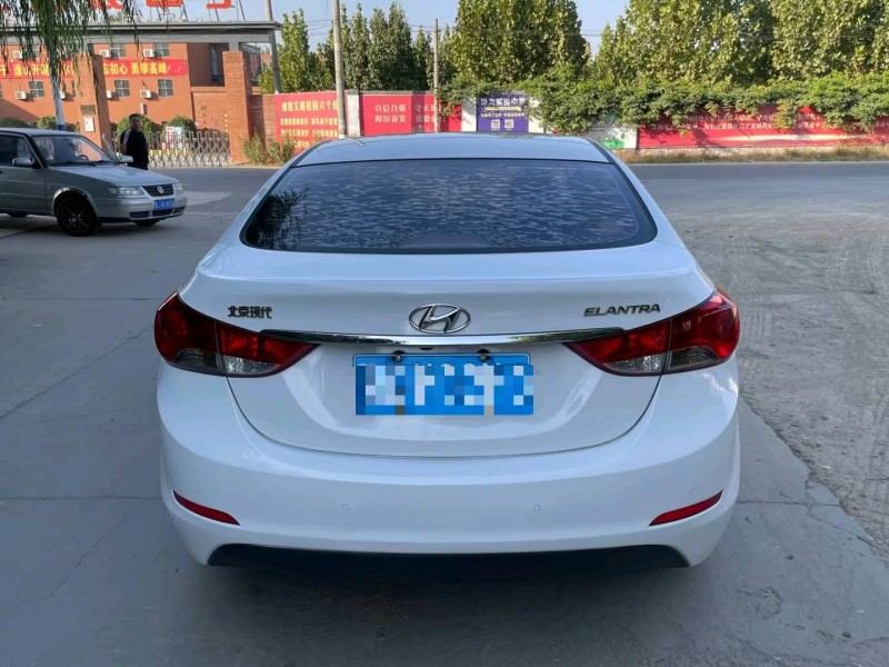 保定15年现代朗动9