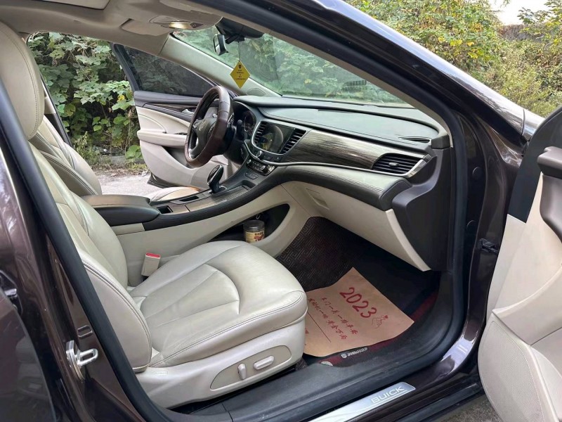 徐州17年别克君越6