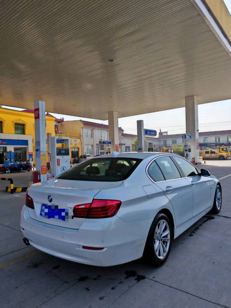 保定16年宝马5系8