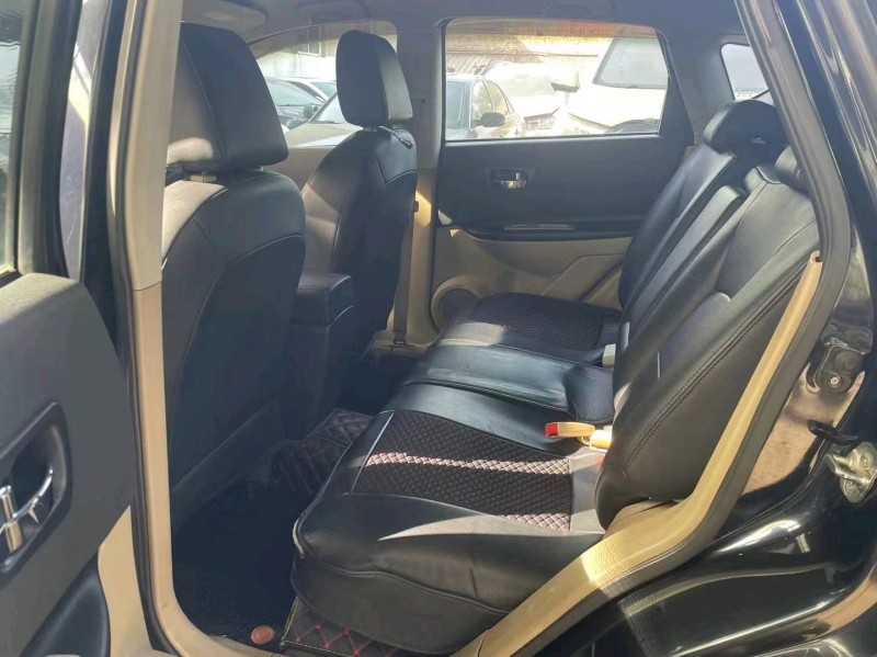 保定12年日产逍客5