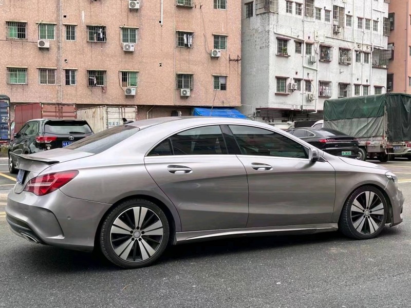 广州17年奔驰CLA6
