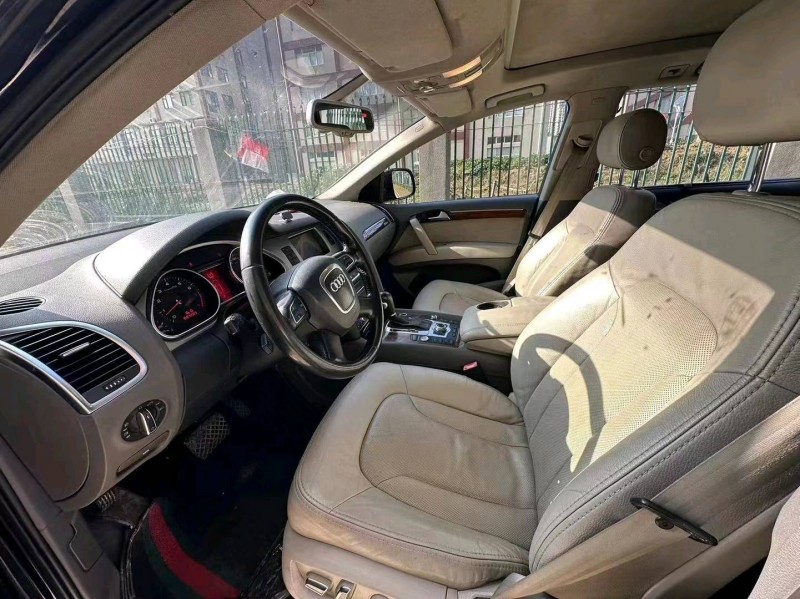 宜昌14年奧迪Q74