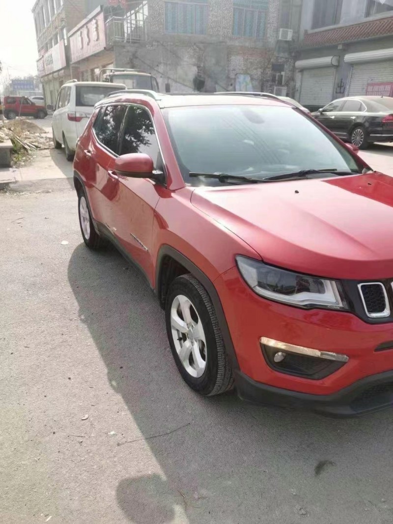 济宁17年Jeep指南者2