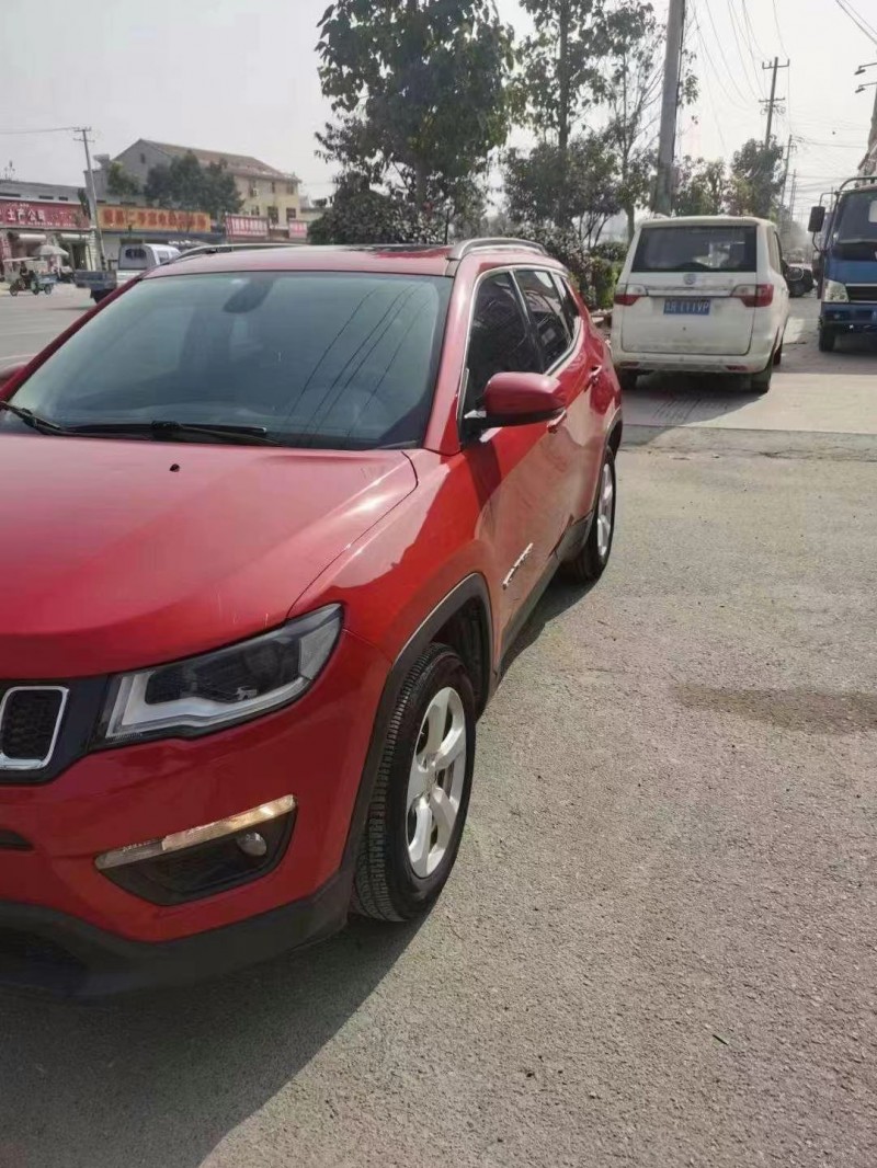 济宁17年Jeep指南者3