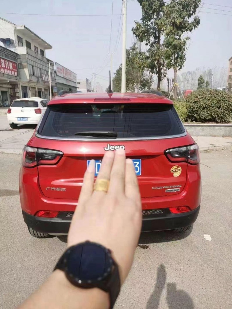 济宁17年Jeep指南者6