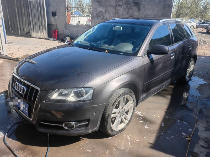 济宁12年奥迪A33