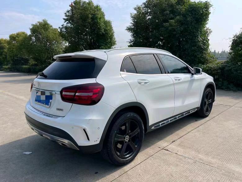 盐城19年奔驰GLA5