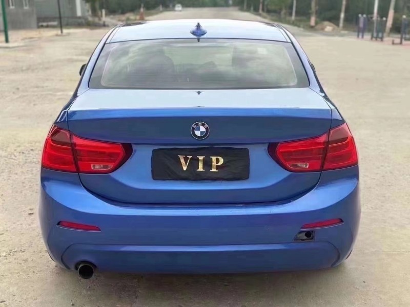 济宁18年宝马1系9