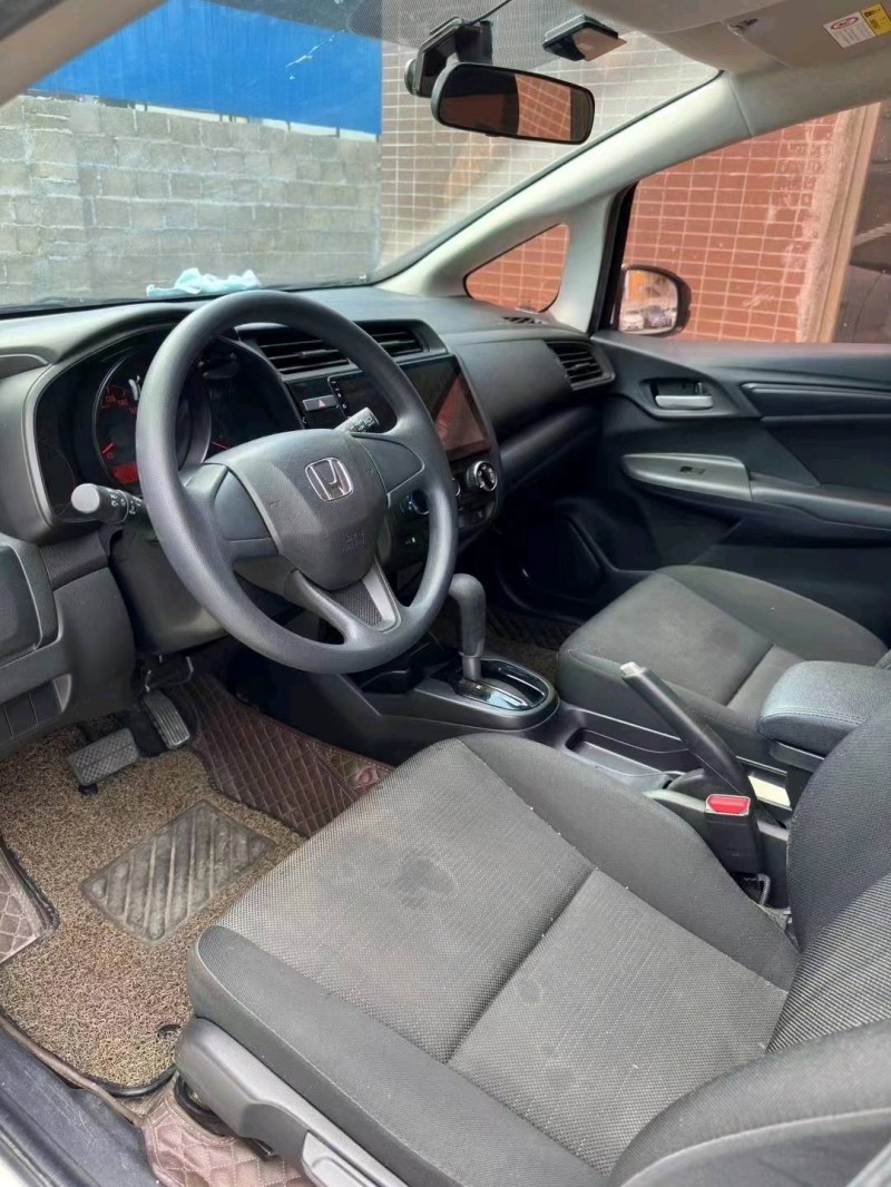 珠海19年本田飞度8