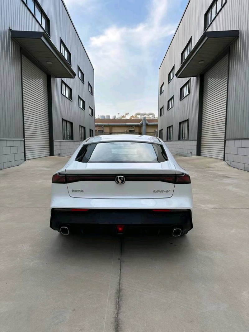 徐州23年长安汽车UNI-V4