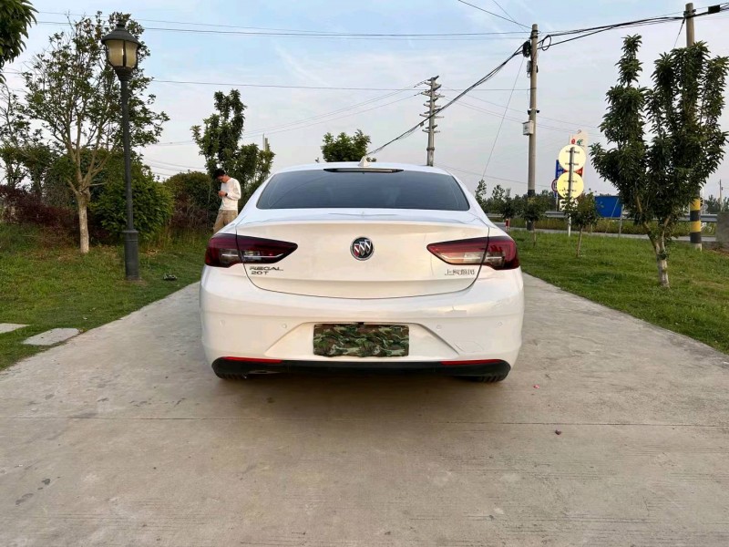 徐州20年别克君威4