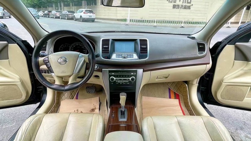 廊坊10年日产天籁6