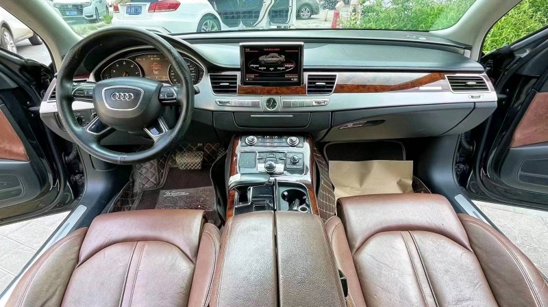 廊坊12年奥迪A8L6