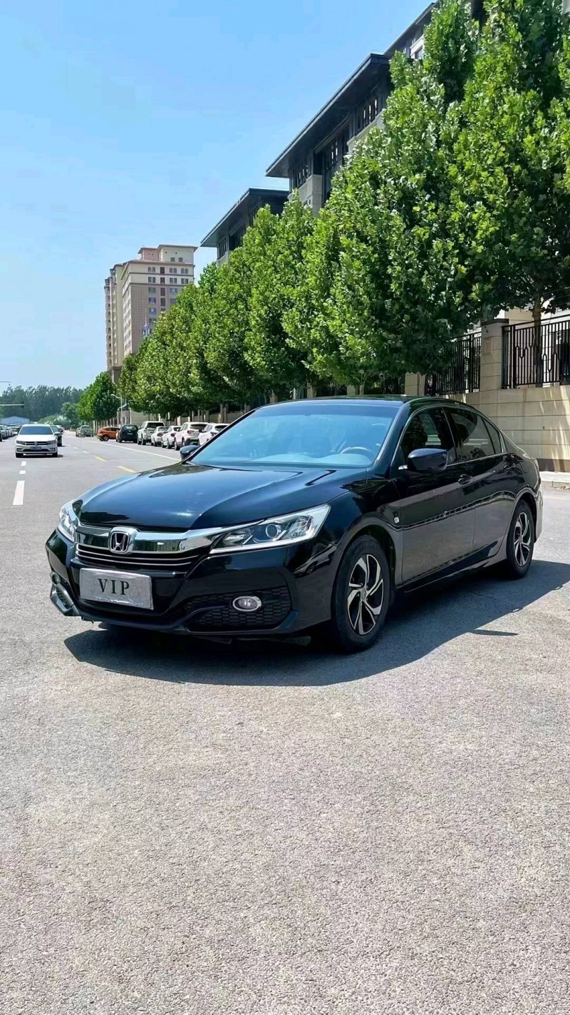 廊坊17年本田雅阁2