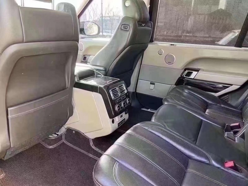 济宁15年路虎揽胜行政7