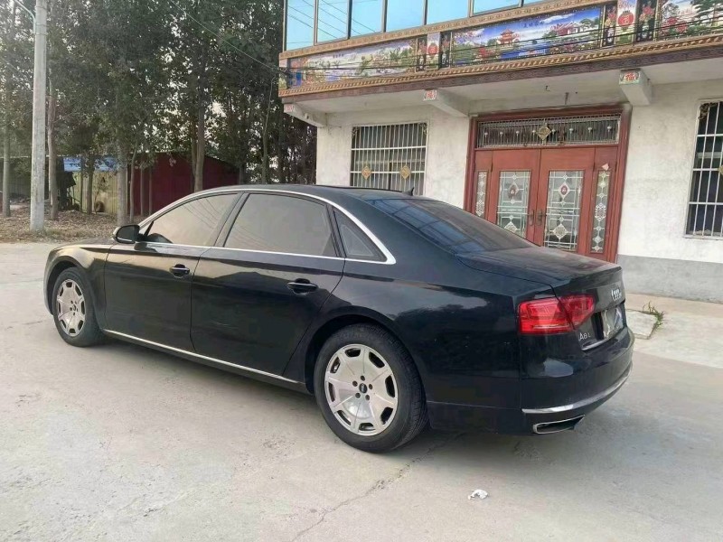 东营13年奥迪A8L3