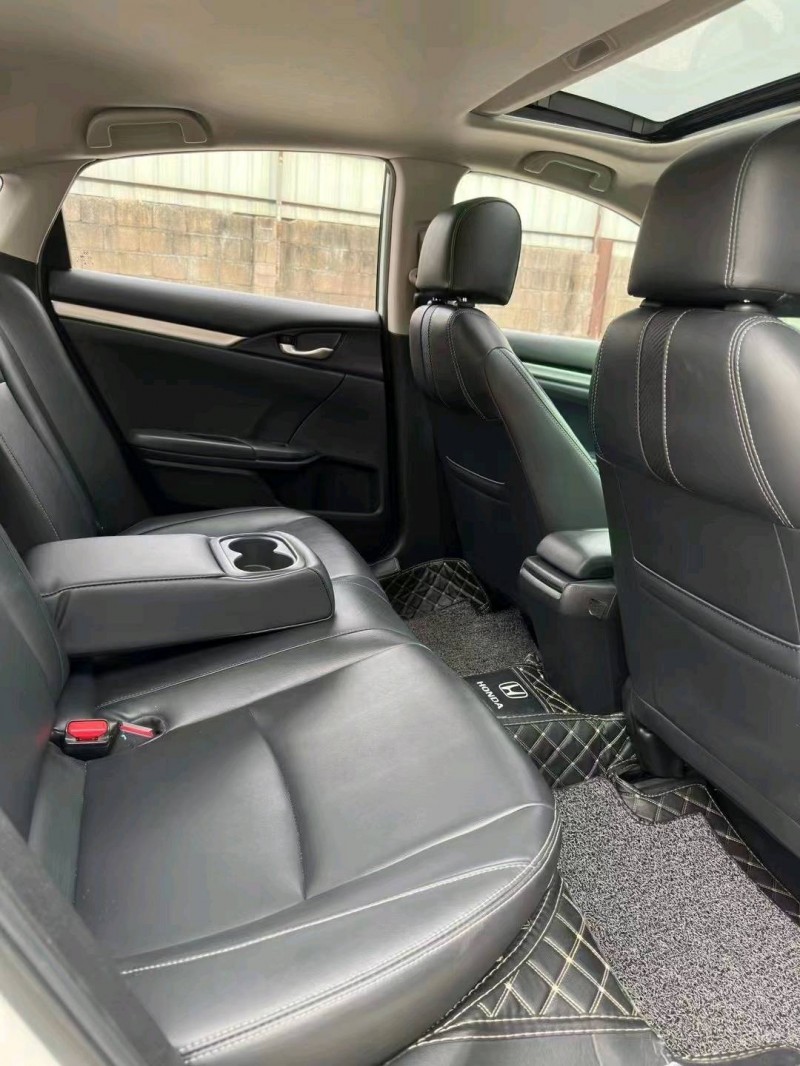 珠海21年本田思域6