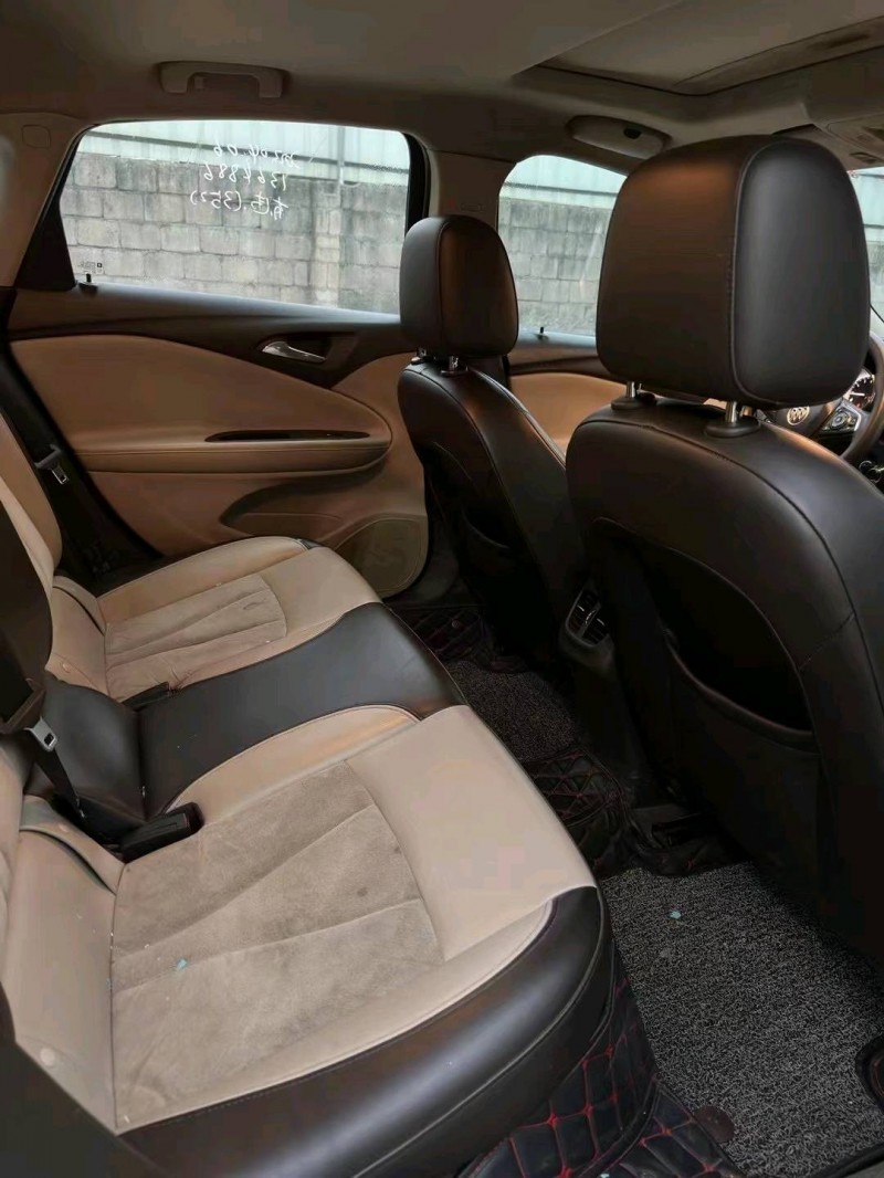 珠海17年别克威朗5