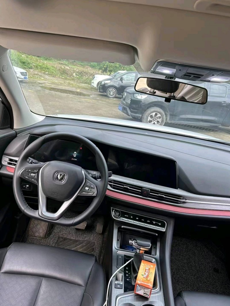 重庆20年长安汽车CS559