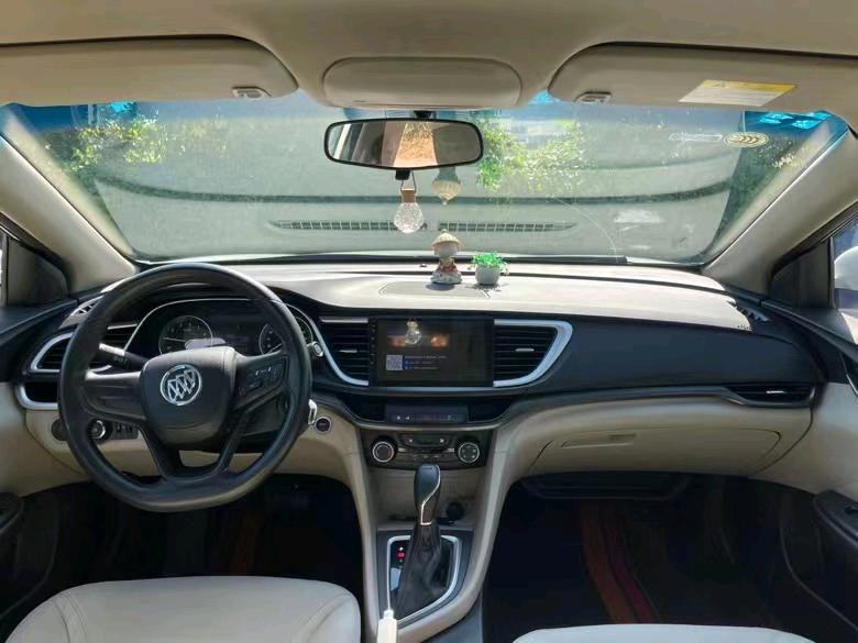 盐城20年别克英朗8