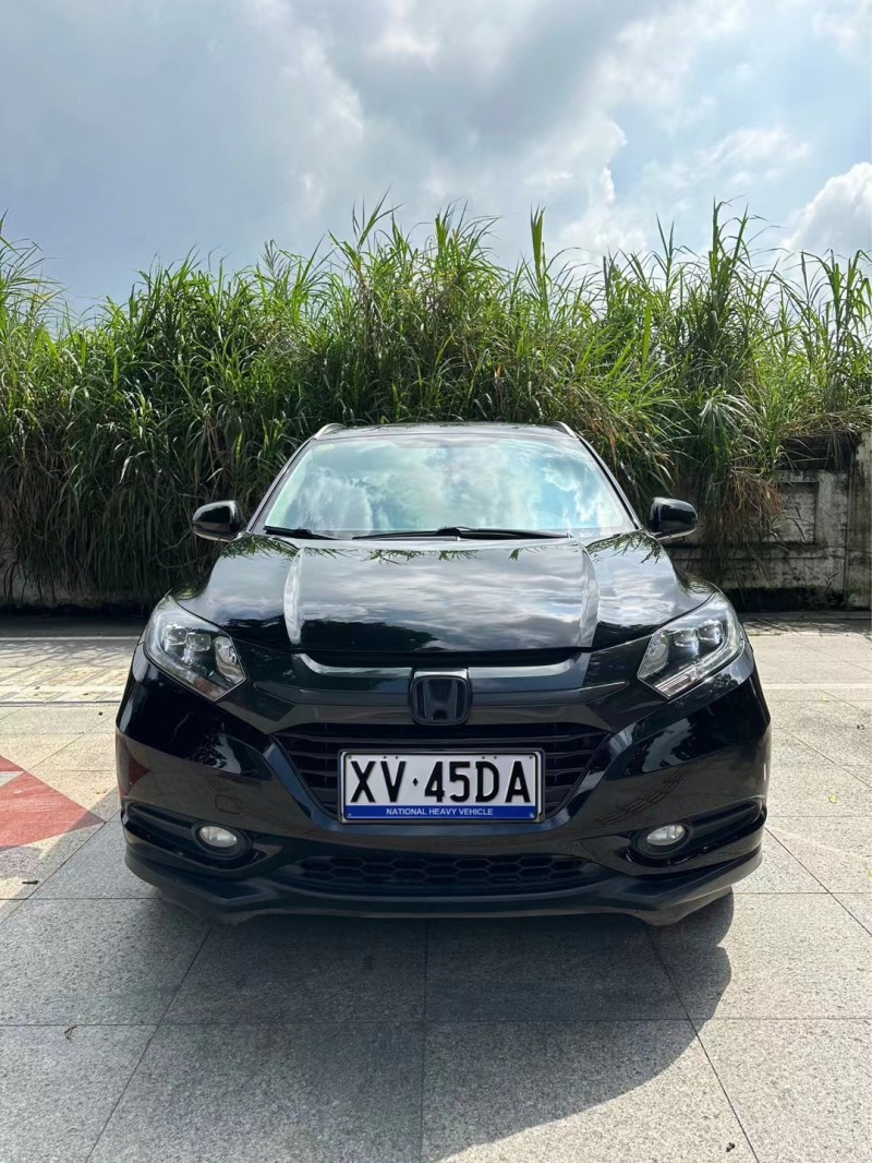 东莞15年本田缤智1