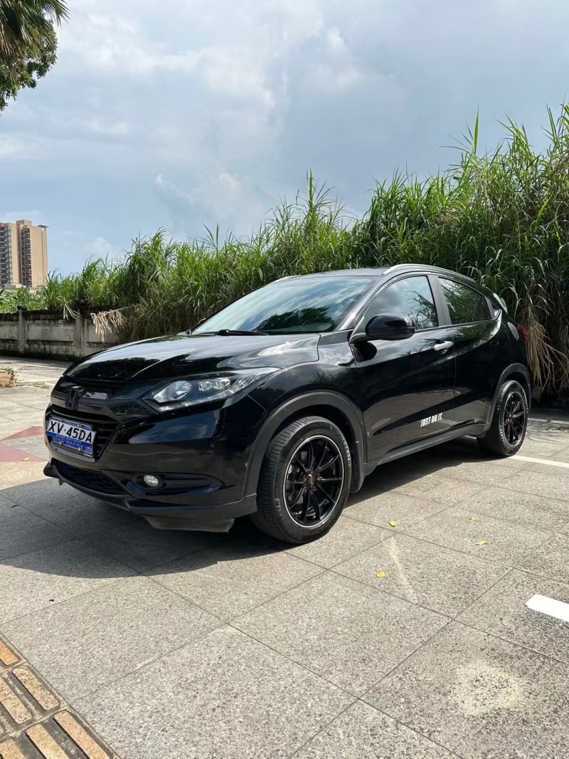 东莞15年本田缤智2