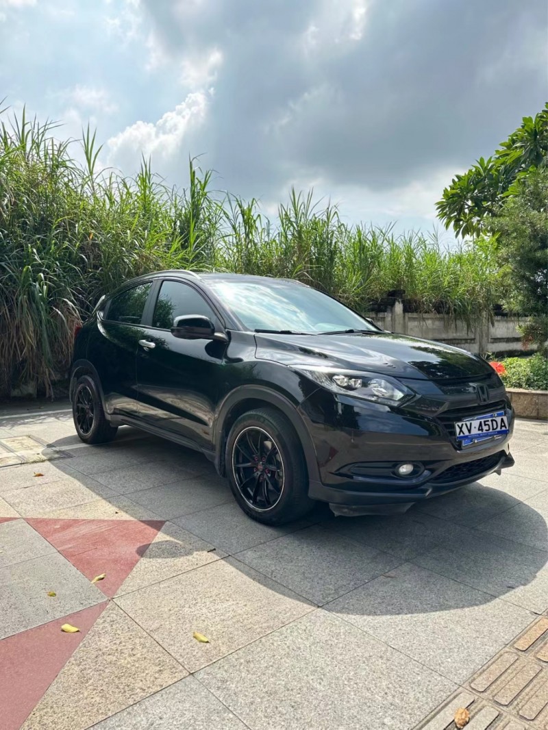 东莞15年本田缤智3