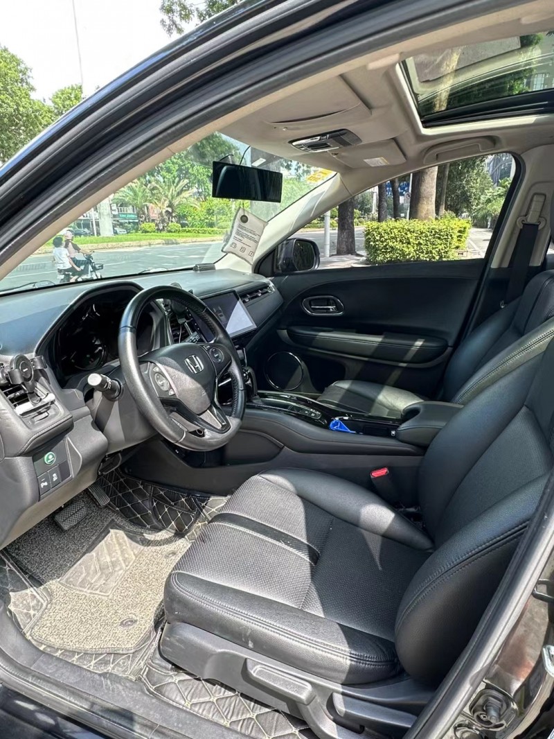 东莞15年本田缤智5