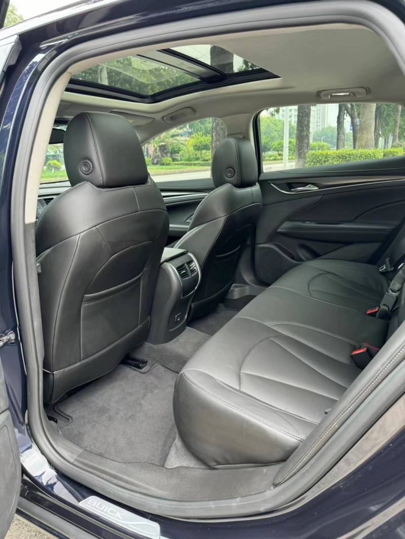 东莞21年别克君越4